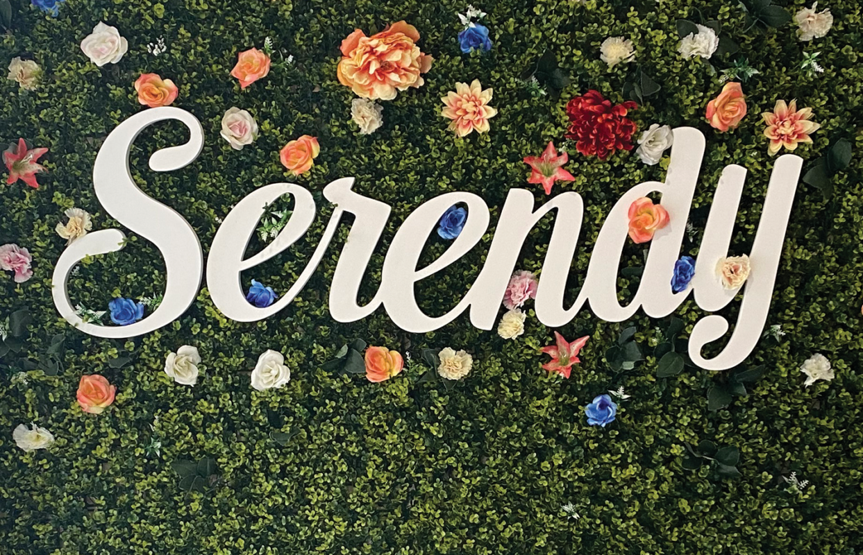 Serendy pared floral